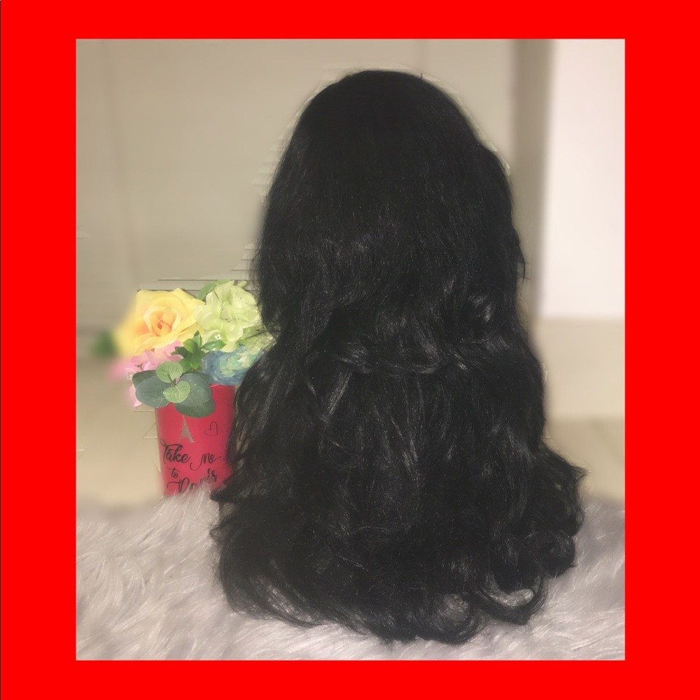 Lace front wig - Picture 2 of 5